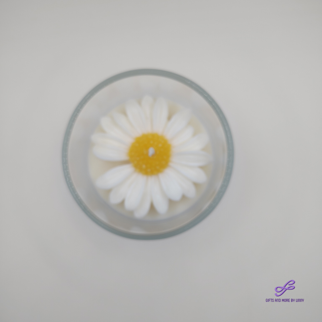 Daisy Daylight Handcrafted Candle 8oz Jar