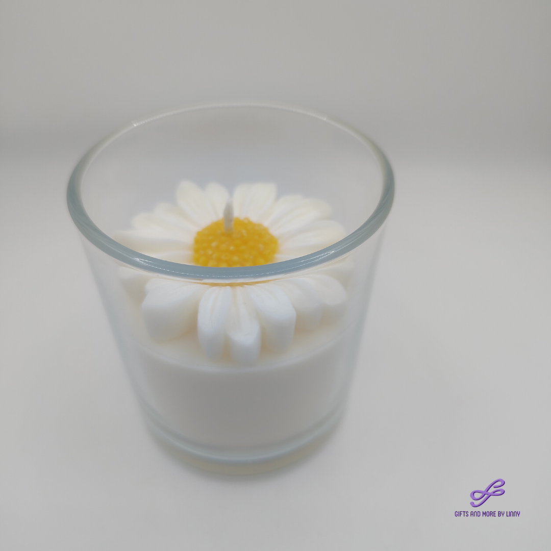 Daisy Daylight Handcrafted Candle 8oz Jar