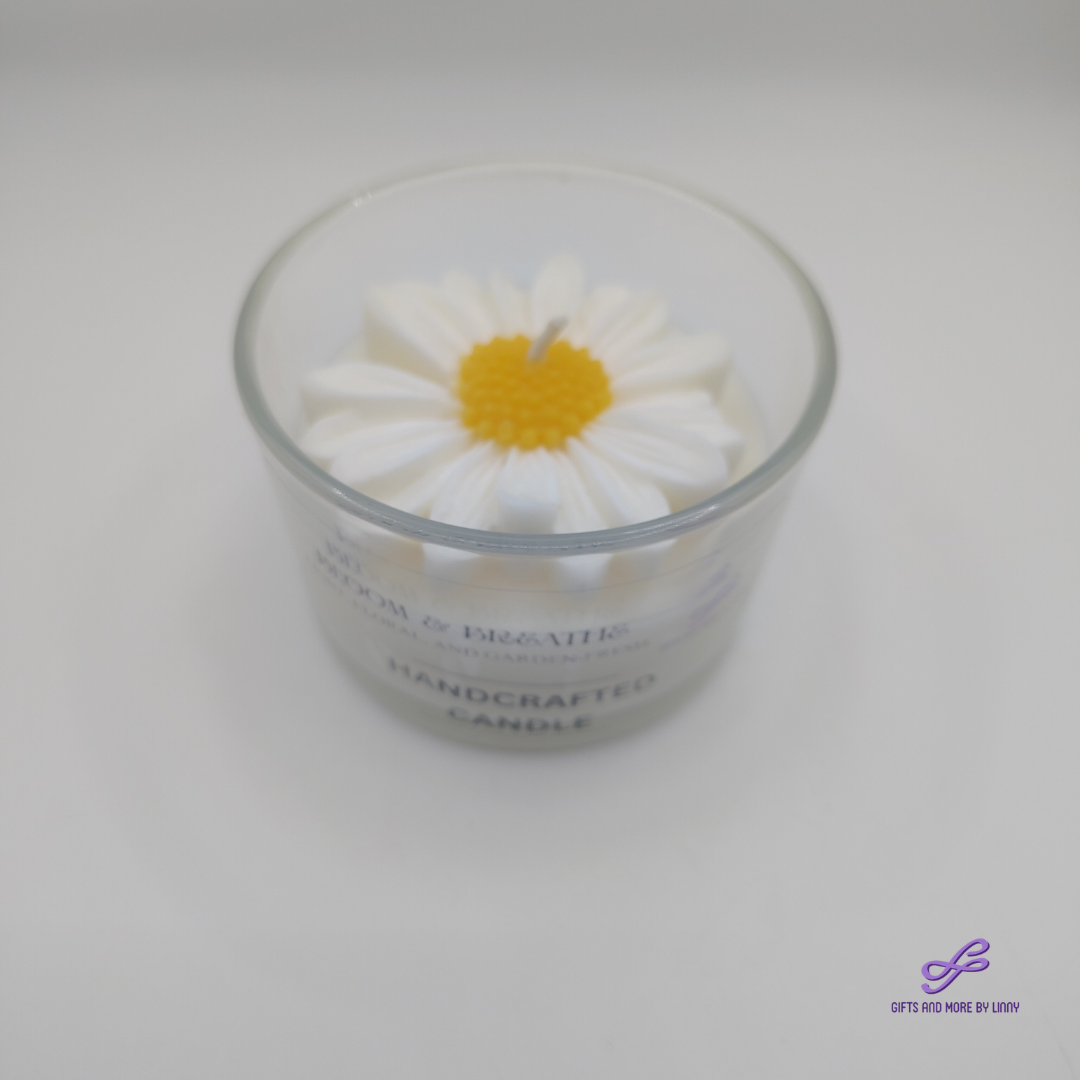 Daisy Daylight Handcrafted Candle 4oz Jar