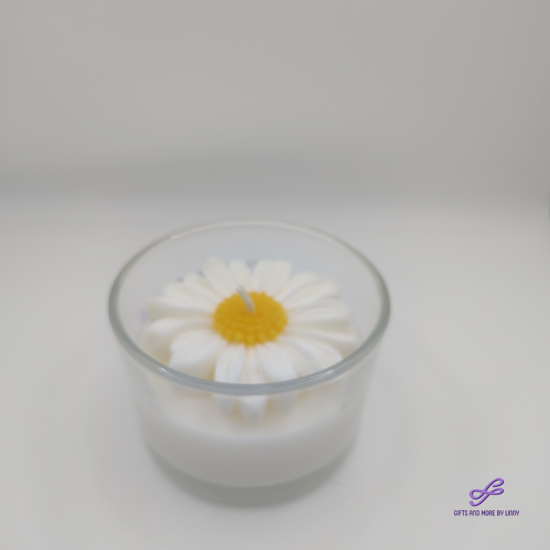 Daisy Daylight Handcrafted Candle 4oz Jar